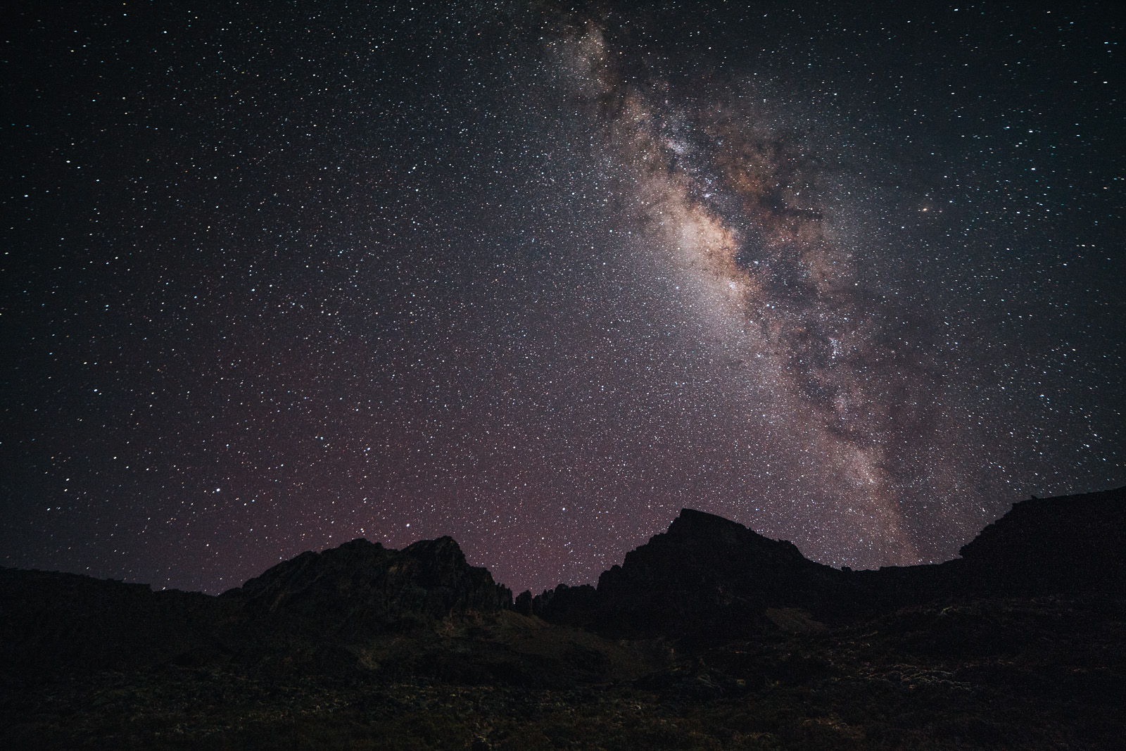 kilimanjaro-mawenzi-milky-way